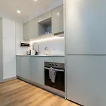 Modern 1br - Brand New Bonjardim F דירה *