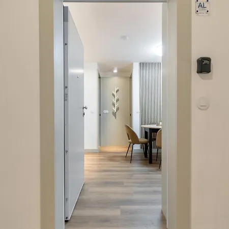Modern 1br - Brand New Bonjardim F